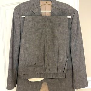 Chaps Ralph Lauren Men’s Gray Suit